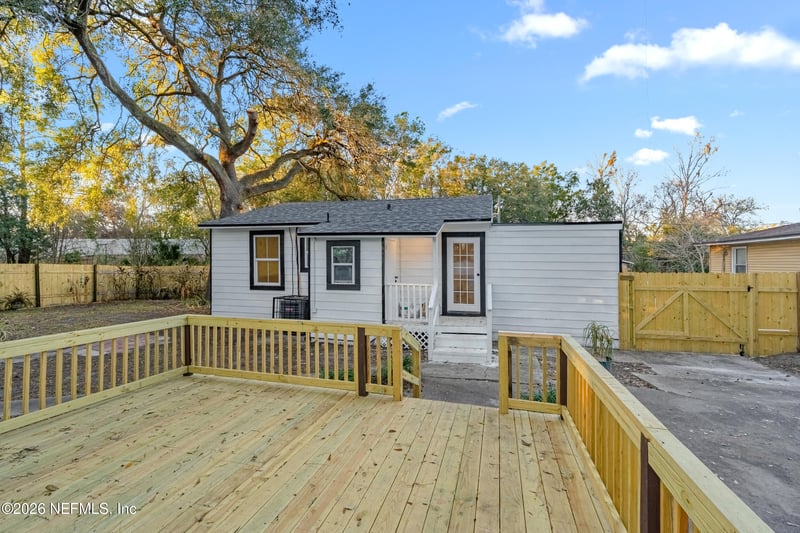 2892 Gilmore St, Jacksonville, FL 32205