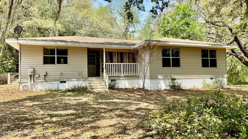 116 James Ave, Interlachen, FL 32148