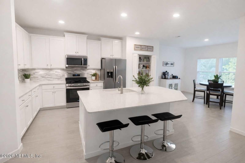 9674 Gaynor Cir, Jacksonville, FL 32219