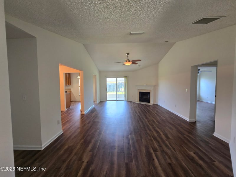 6552 Crimson Leaf Ln, Jacksonville, FL 32244