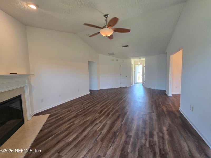 6552 Crimson Leaf Ln, Jacksonville, FL 32244