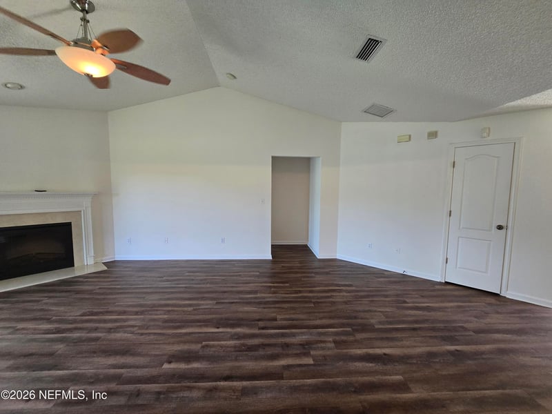 6552 Crimson Leaf Ln, Jacksonville, FL 32244