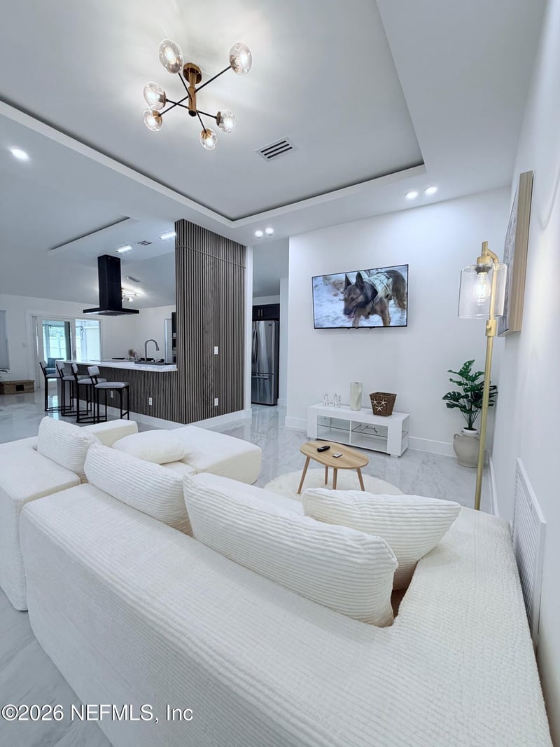 424 Casheros Cove Dr, Jacksonville, FL 32225