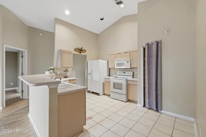 917 Buttercup Dr, St Johns, FL 32259