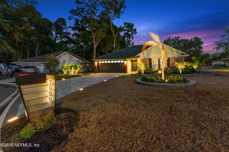 7999 Dewars Ct, Jacksonville, FL 32244