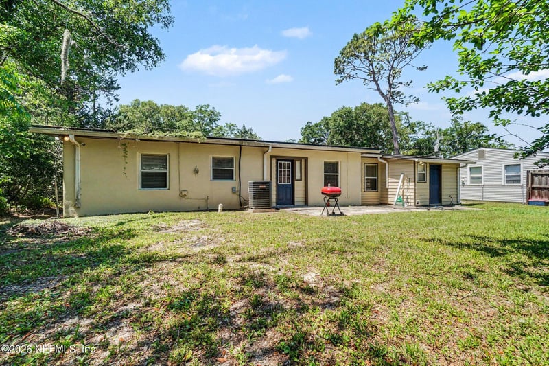 527 Oglethorpe Rd, Jacksonville, FL 32216