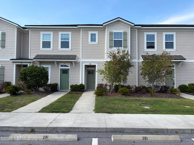 281 Annies Pl, Jacksonville, FL 32218