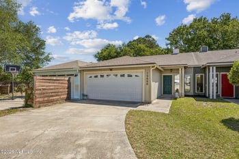 12666 Enchanted Hollow Dr, Jacksonville, FL 32225