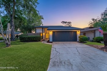 5917 Ortega River Ct, Jacksonville, FL 32244