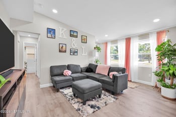 6786 Gaspar Cir, Jacksonville, FL 32219