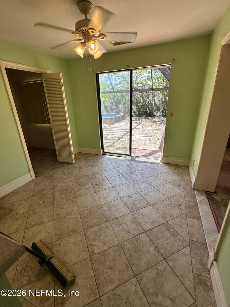 946 Jorick Ct, Jacksonville, FL 32225