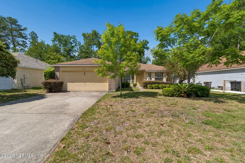 9043 Rockpond Meadows Dr, Jacksonville, FL 32221