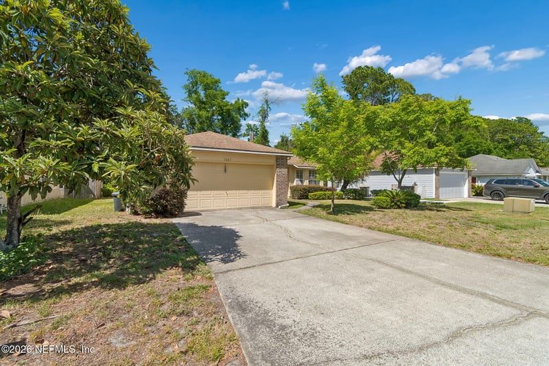 9043 Rockpond Meadows Dr, Jacksonville, FL 32221