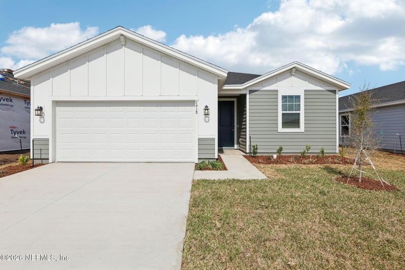 7418 Everett Forest Dr, Jacksonville, FL 32219
