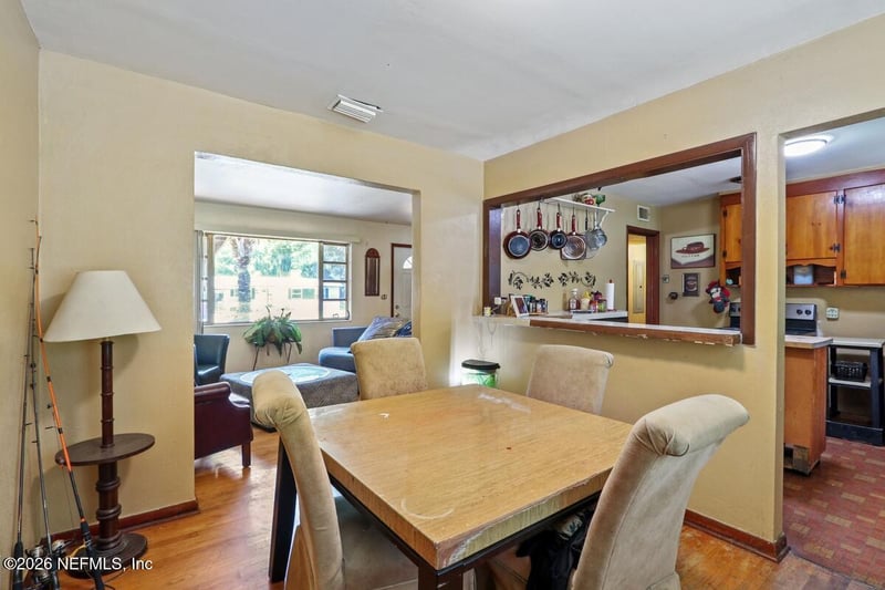 3115 Cesery Blvd, Jacksonville, FL 32277