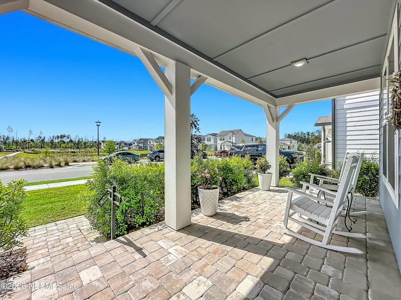 426 Hawthorn Park Cir, Yulee, FL 32097