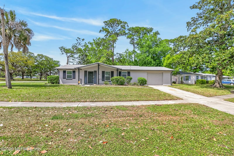 50 Phoenetia Dr, St Augustine, FL 32086