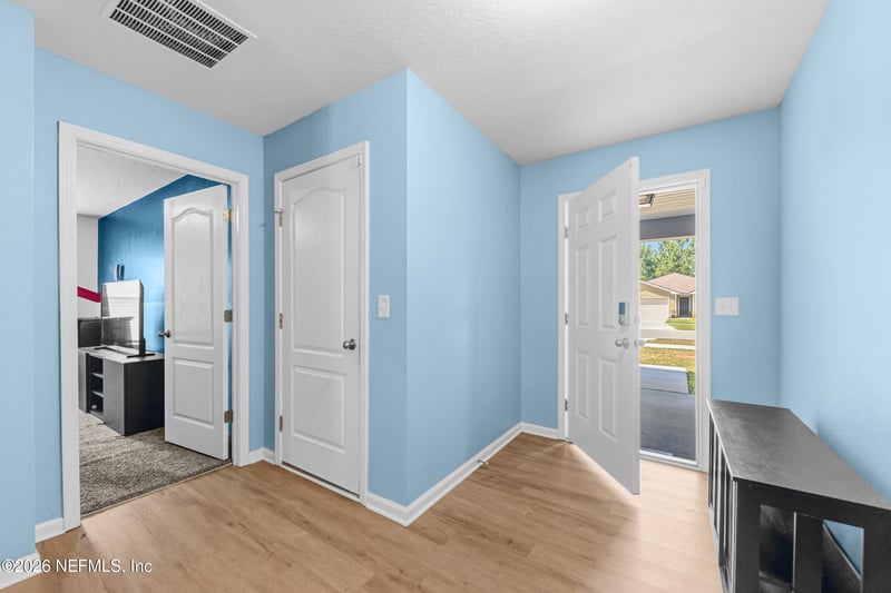 2432 Sea Palm Ave, Jacksonville, FL 32218