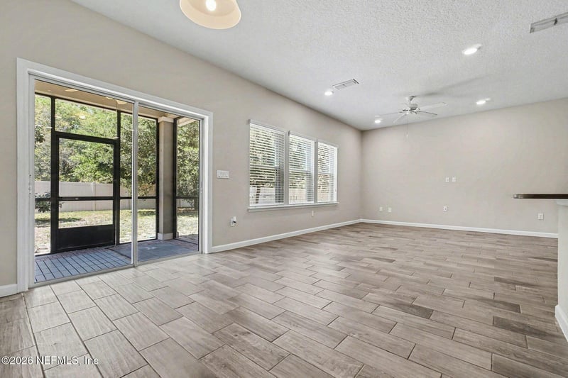 2684 Caroline Hills Dr, Jacksonville, FL 32225