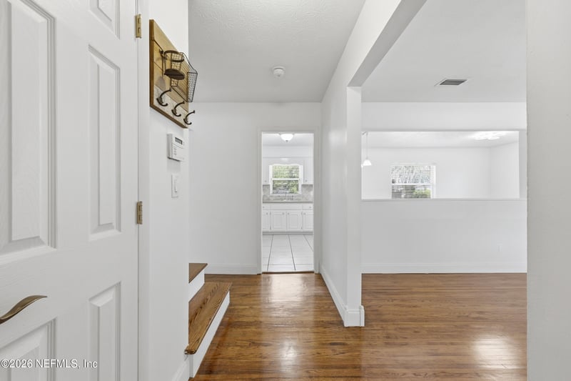 5855 Jaguar Dr, Jacksonville, FL 32244