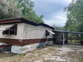 212 Dawn Ave, Interlachen, FL 32148