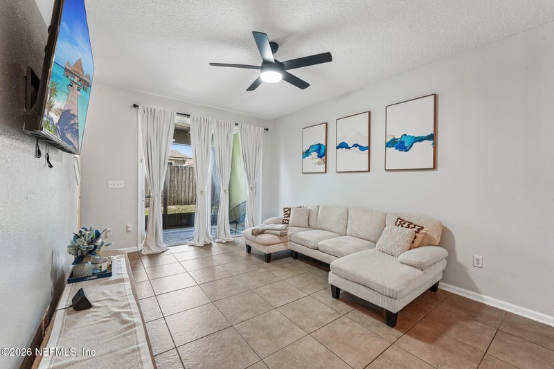 12274 Black Walnut Ct, Jacksonville, FL 32226