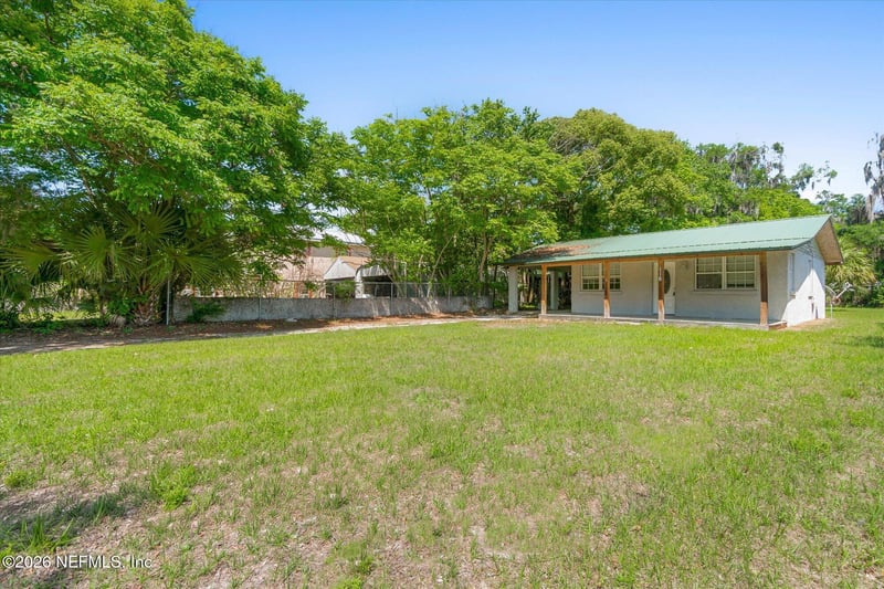 116 Oakland Ave, San Mateo, FL 32187