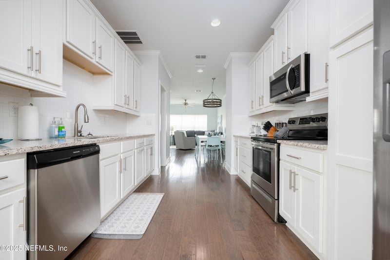 2149 2nd St, Jacksonville Beach, FL 32250