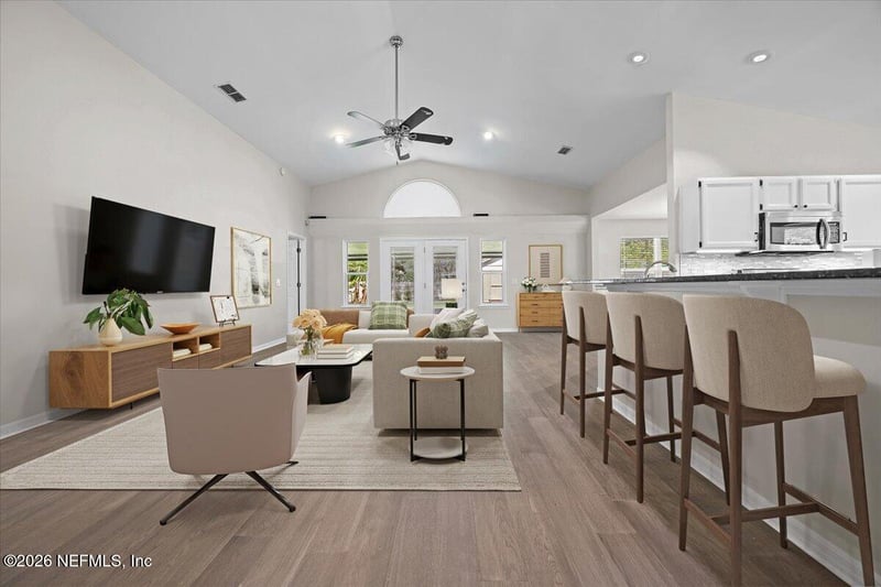 2120 St Martins Dr, Jacksonville, FL 32246