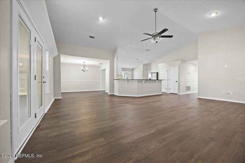 2120 St Martins Dr, Jacksonville, FL 32246