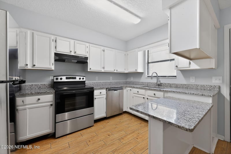 3916 Hunters Lake Cir, Jacksonville, FL 32210