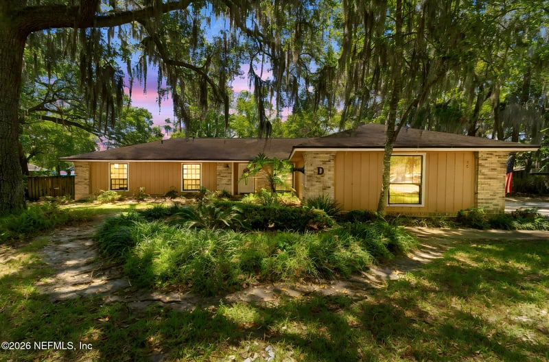 36 Swimming Pen Dr, Middleburg, FL 32068