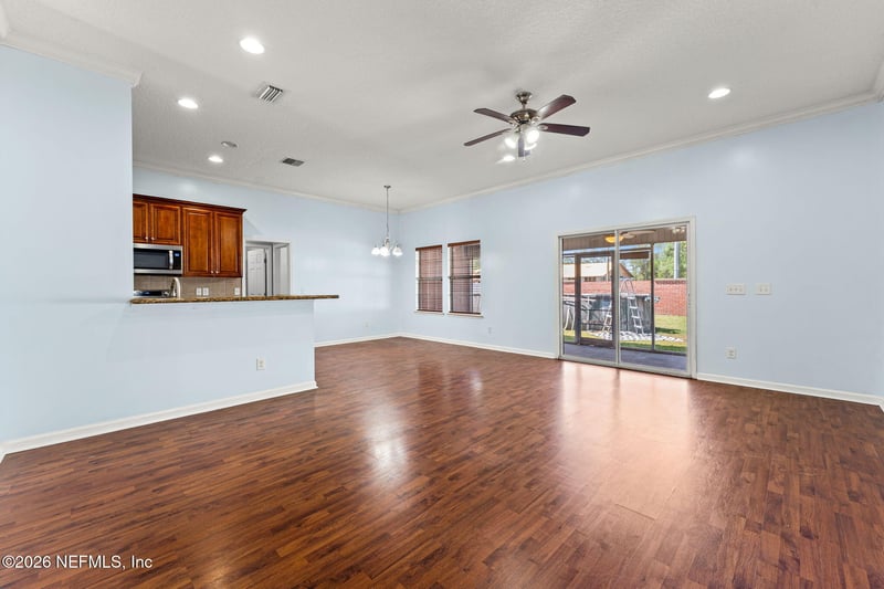 9251 Spider Lily Ln, Jacksonville, FL 32219