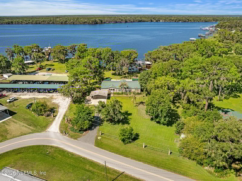 105 Lake George Dr, Georgetown, FL 32139