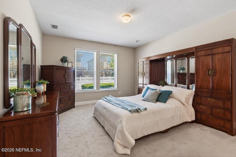 73 Forest Edge Dr, St Johns, FL 32259