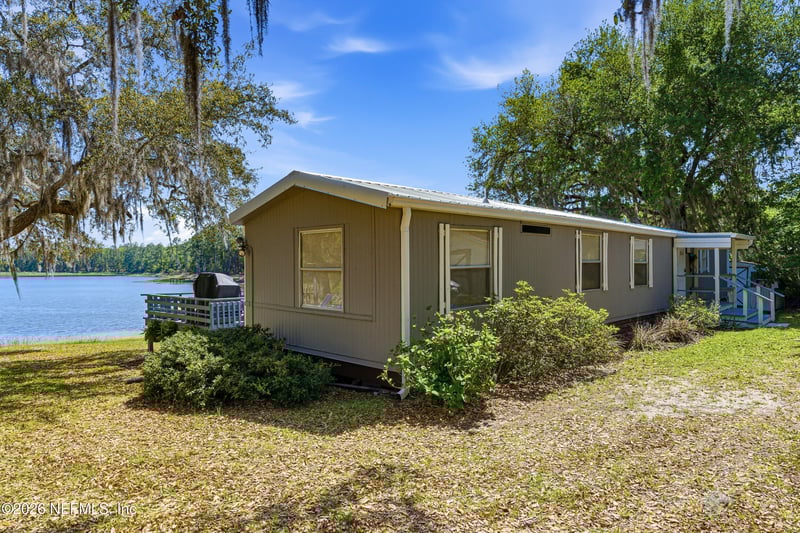 115 Lake Susan Rd, Hawthorne, FL 32640