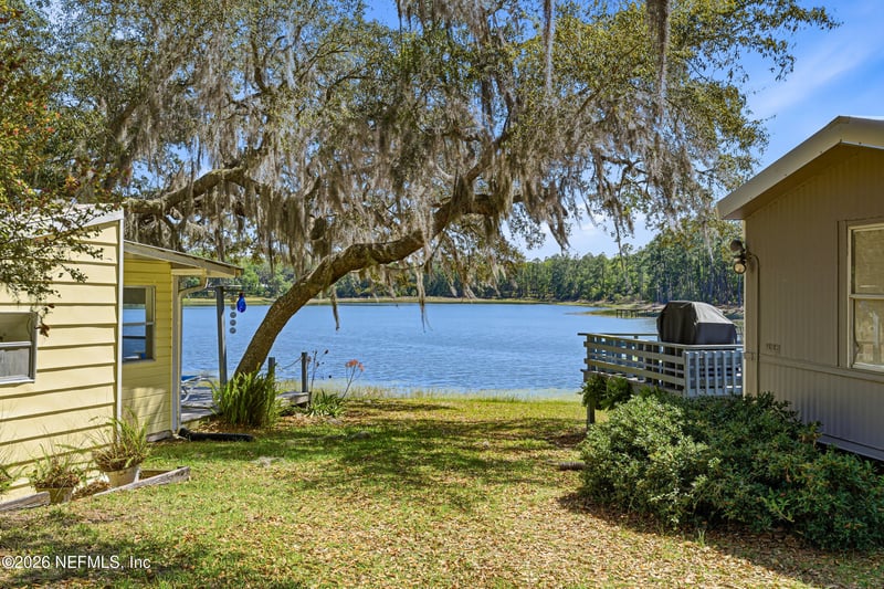 115 Lake Susan Rd, Hawthorne, FL 32640