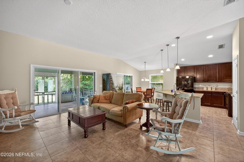 110 Pioneer Trl, Palatka, FL 32043