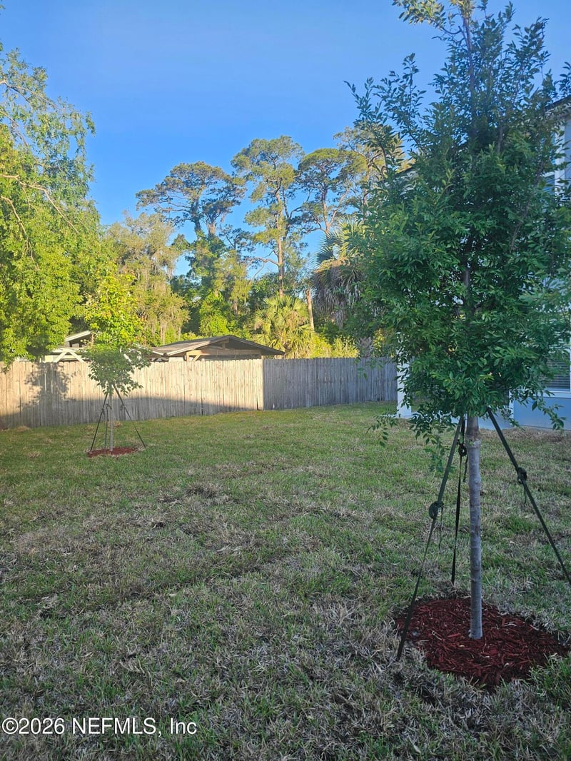 2034 White Ave, Jacksonville, FL 32207