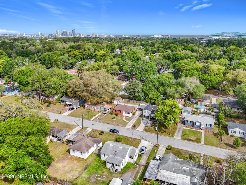 3347 Sylvia St, Jacksonville, FL 32207