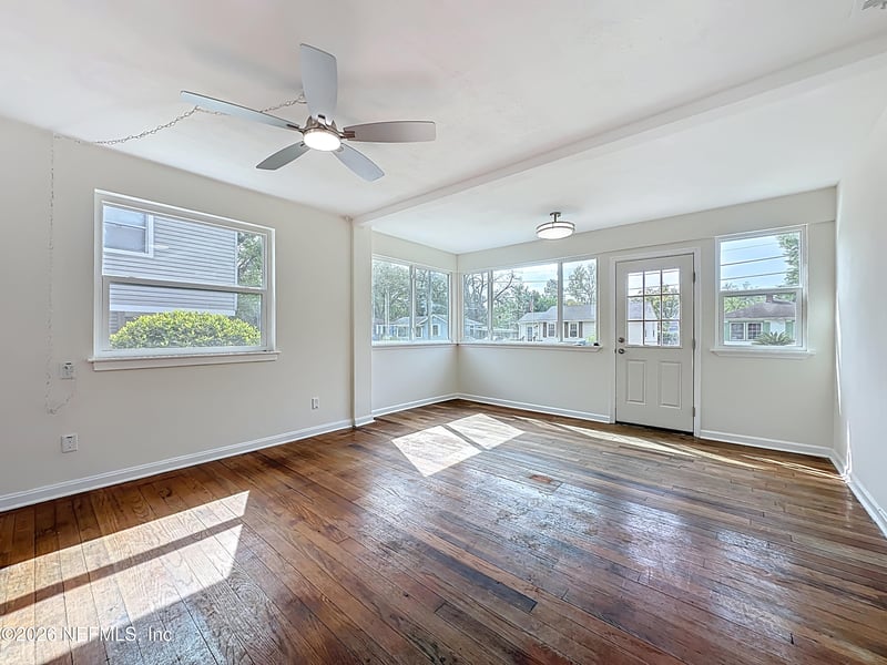 3347 Sylvia St, Jacksonville, FL 32207