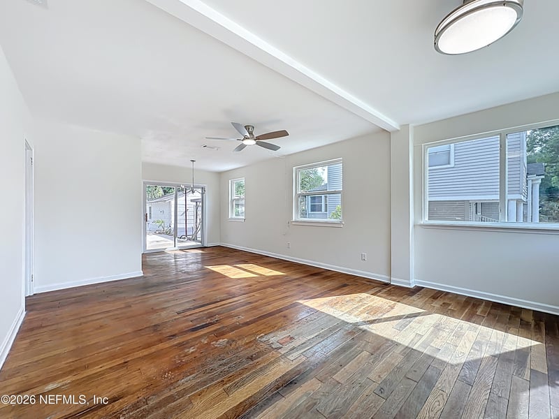 3347 Sylvia St, Jacksonville, FL 32207