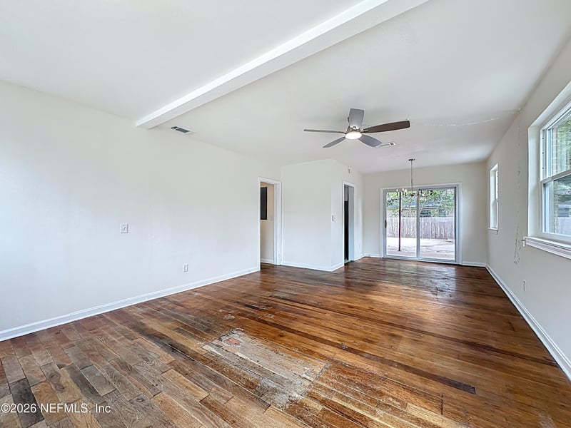 3347 Sylvia St, Jacksonville, FL 32207