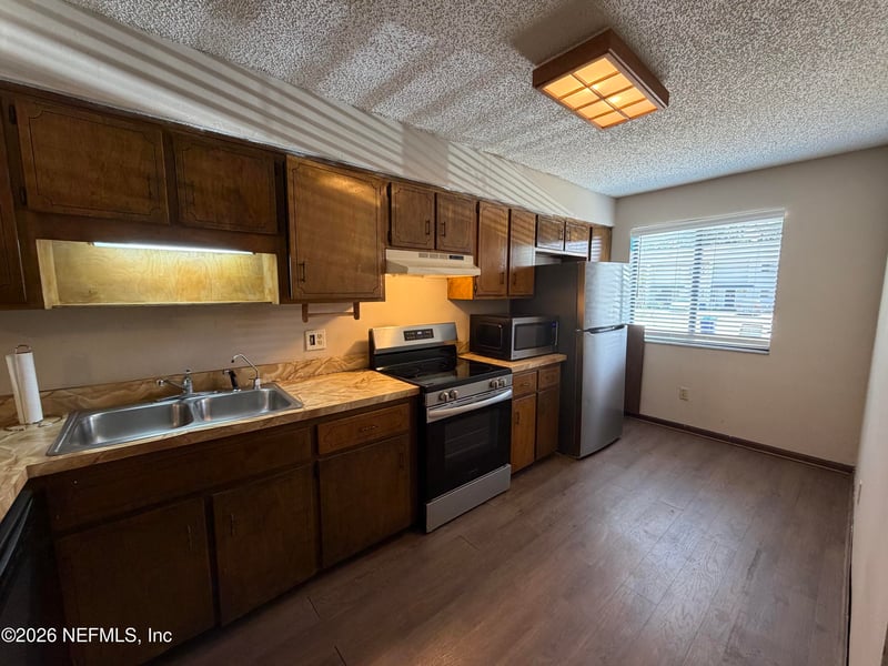 11659 Dunes Way Dr, Jacksonville, FL 32225