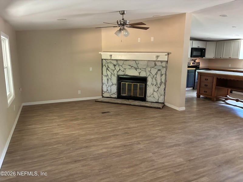 636 Union Ave, Interlachen, FL 32148
