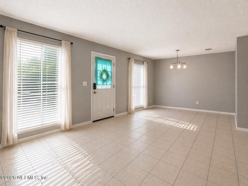 1918 Willowood Dr, Jacksonville, FL 32225