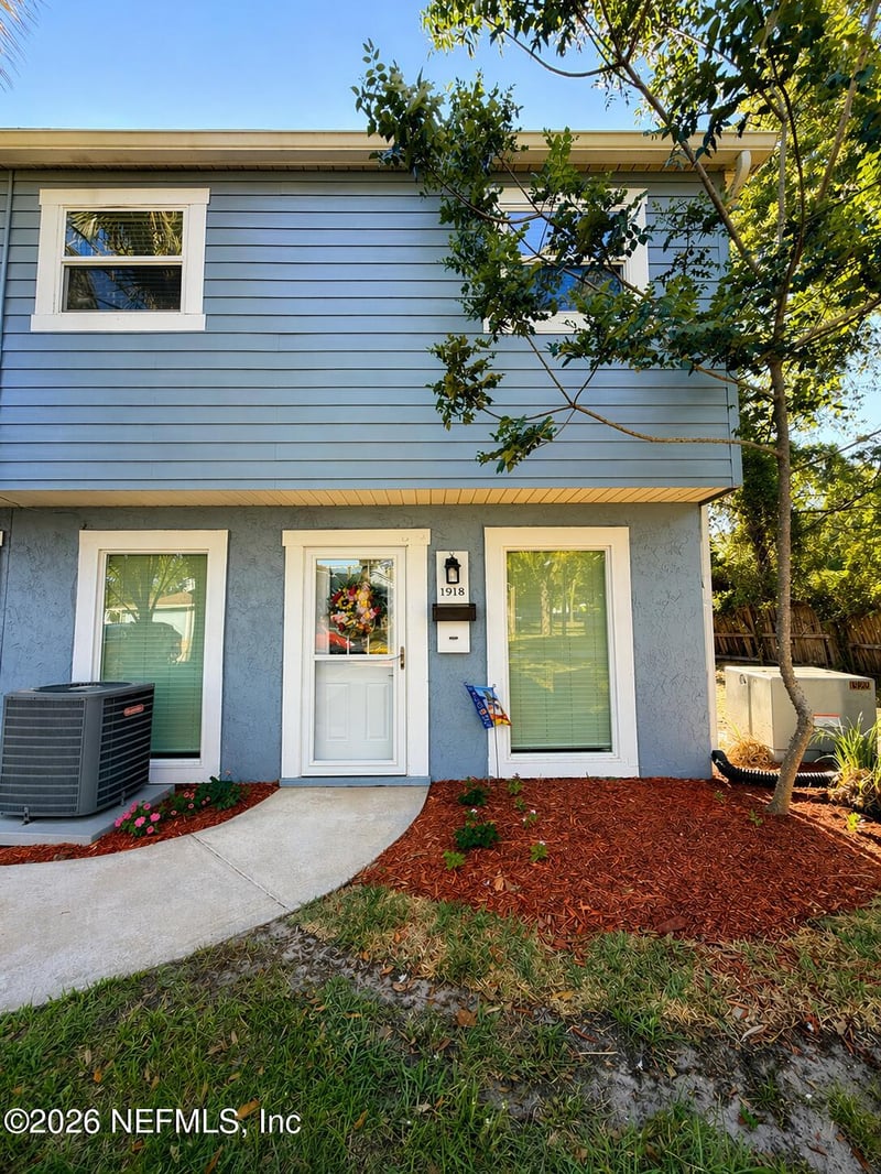 1918 Willowood Dr, Jacksonville, FL 32225