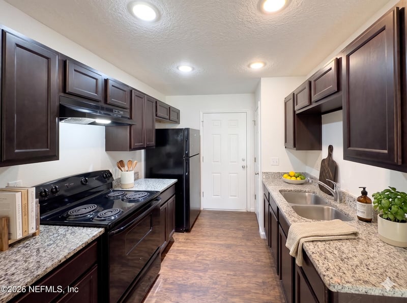 8135 Firetower Rd, Jacksonville, FL 32210