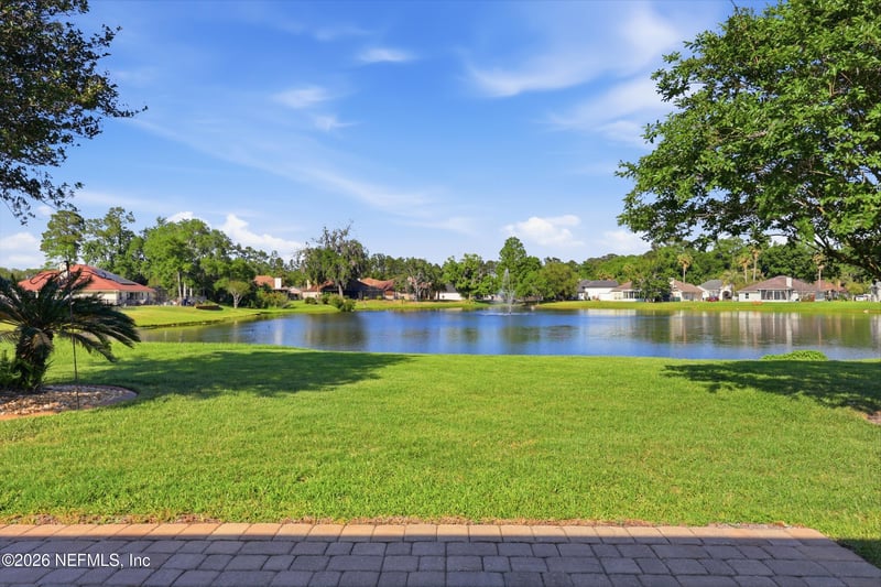 5255 Camelot Forest Dr, Jacksonville, FL 32258