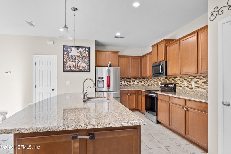 14135 Corrine Cir, Jacksonville, FL 32258